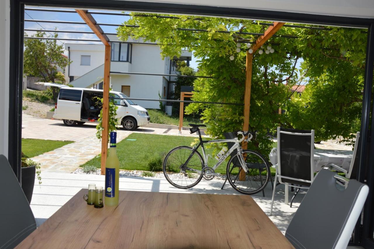 Casa Miranda - Family Comfort In A Quiet Area, Near The Sea, With Bbq And Free Parking Zgornje Skofije Exterior foto